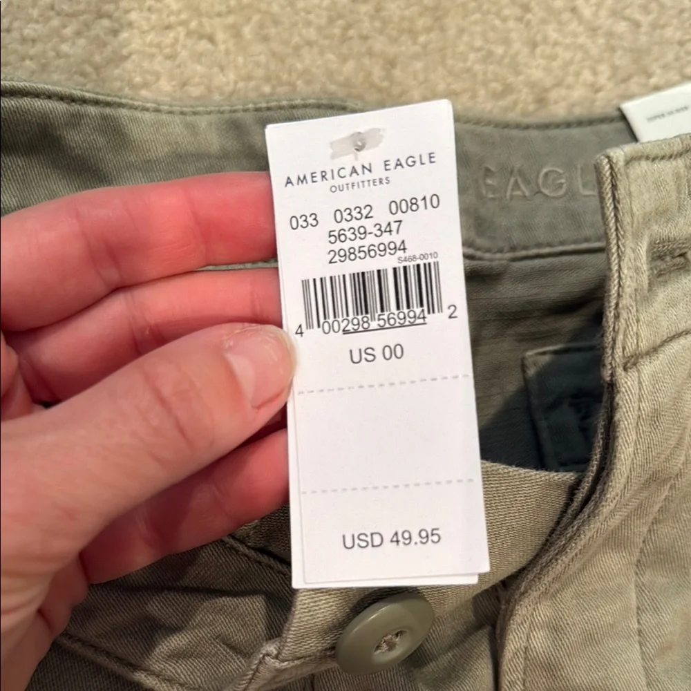 American Eagle Outfitters green super high rise  Cargo Shorts Relaxed Fit